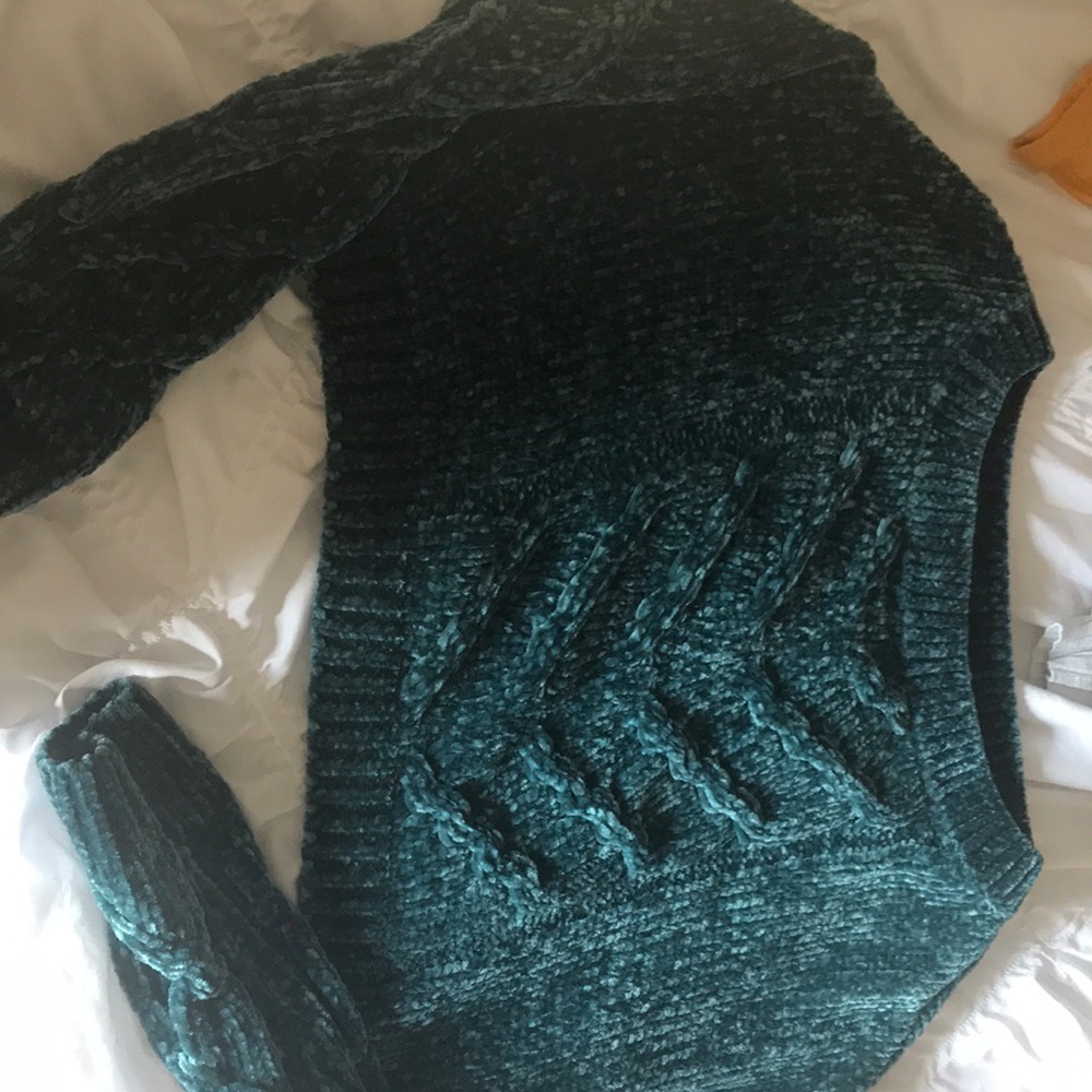 Adam Levine crop top sweater